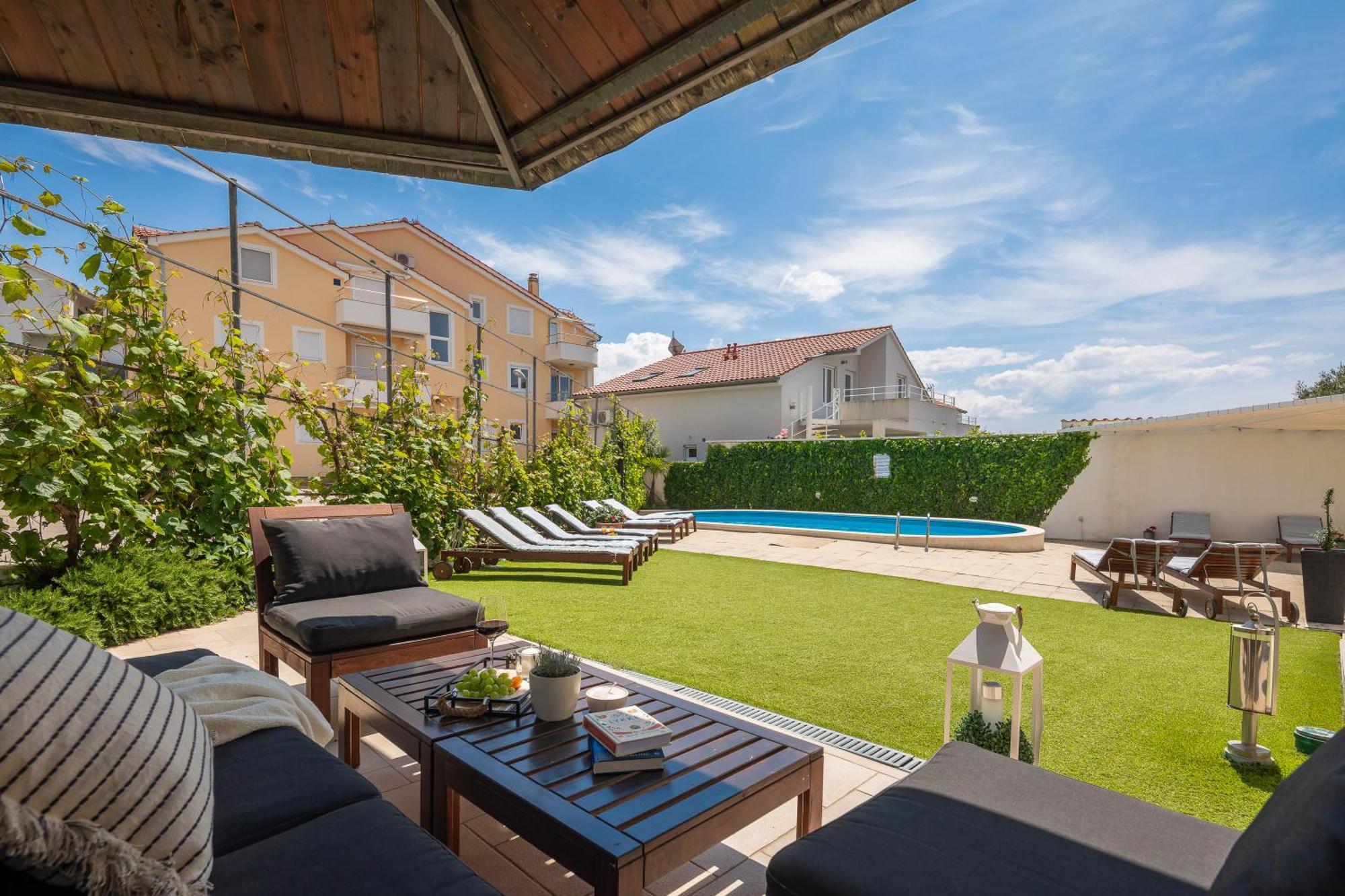 Sea View Apartments Tihi II Vodice Ngoại thất bức ảnh