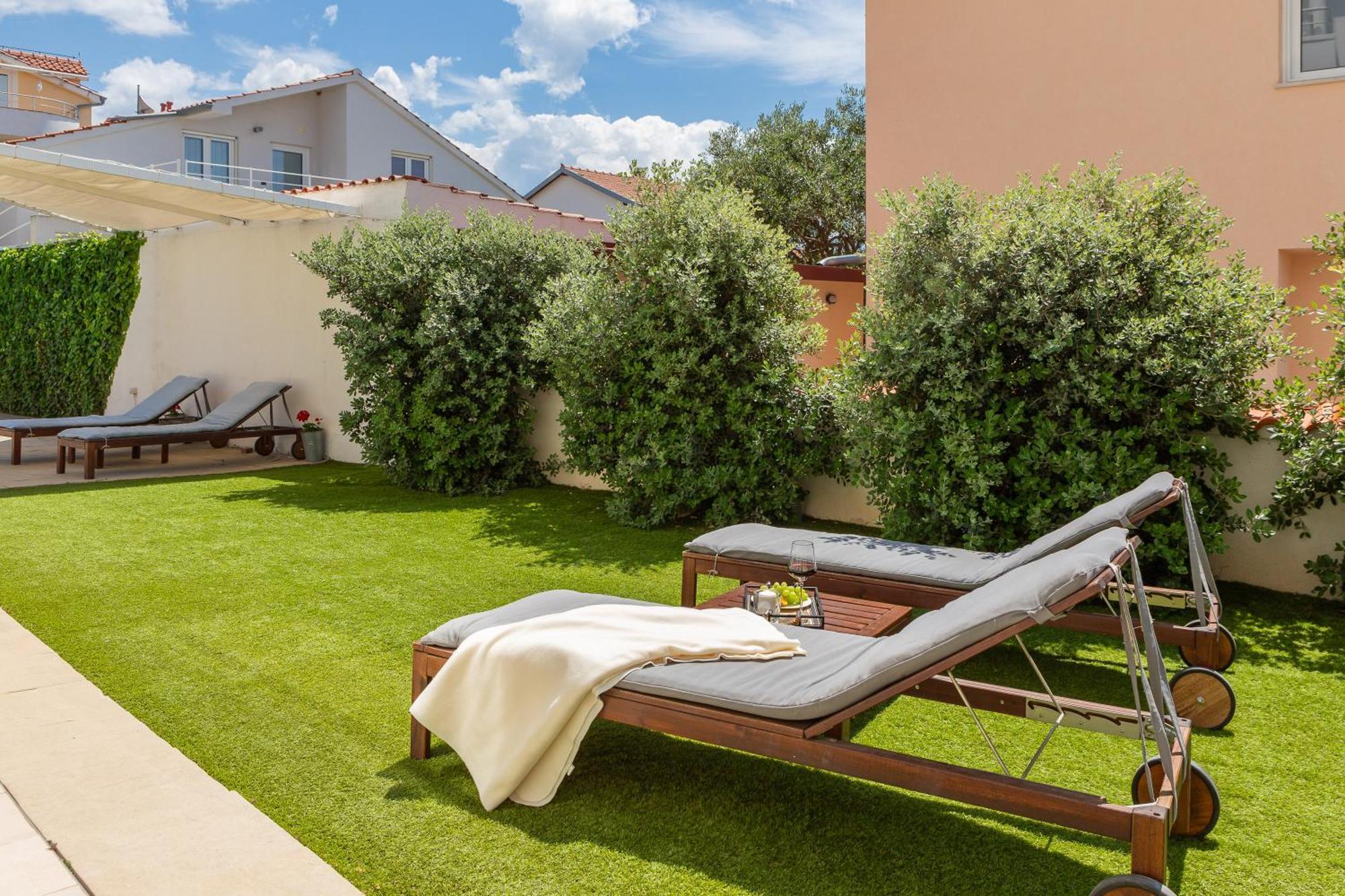Sea View Apartments Tihi II Vodice Ngoại thất bức ảnh