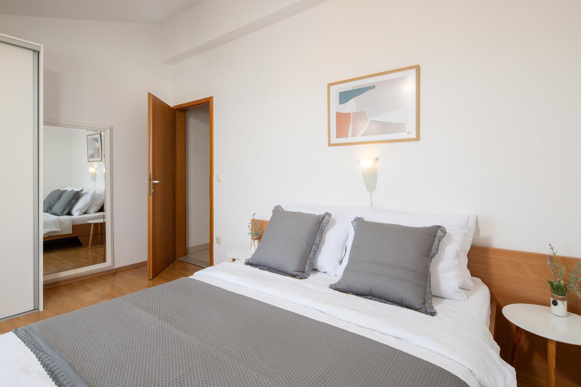 Sea View Apartments Tihi II Vodice Ngoại thất bức ảnh