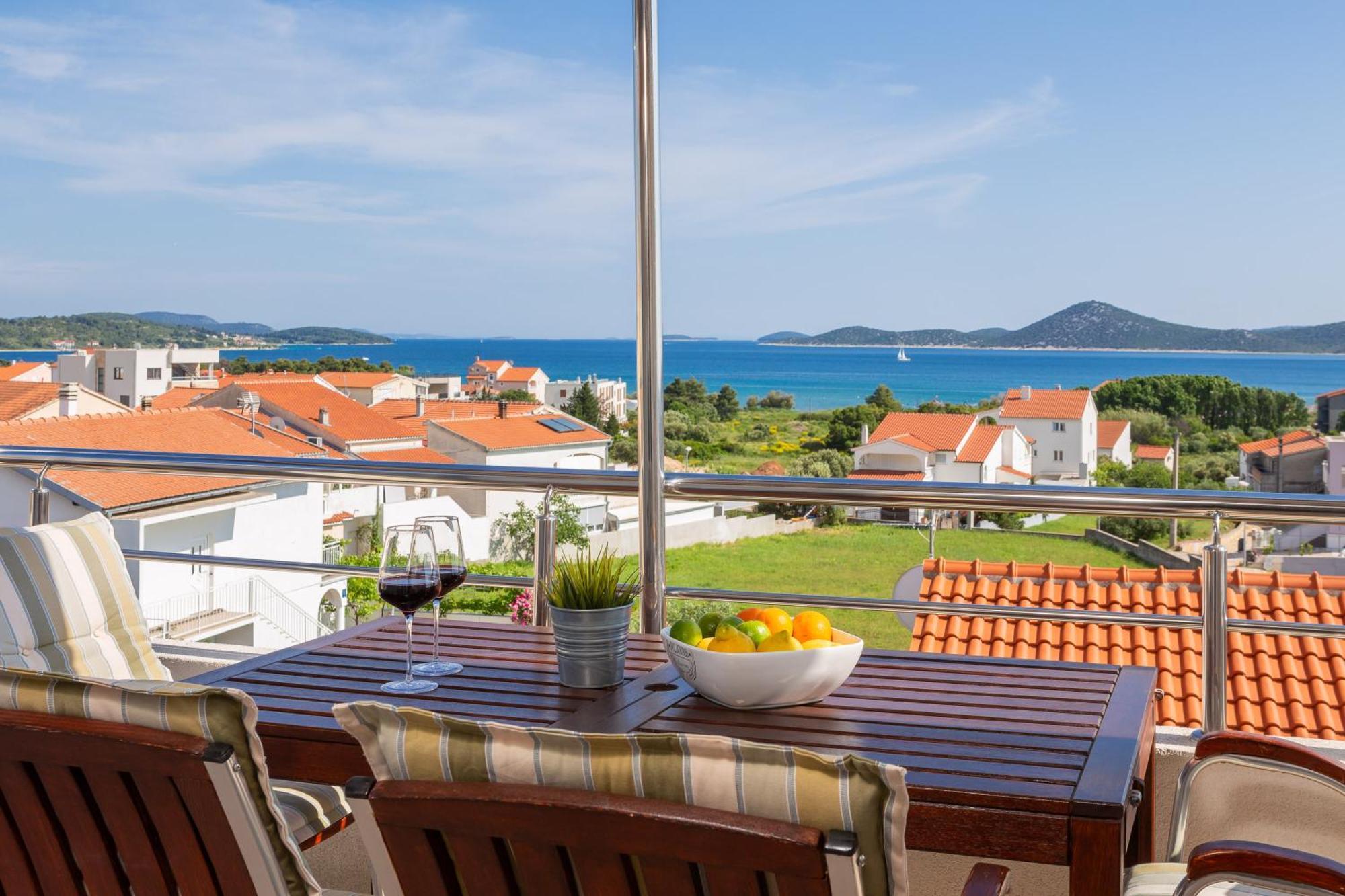 Sea View Apartments Tihi II Vodice Ngoại thất bức ảnh